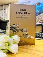  Kinh Pháp Hoa (Tiểu Sử) - Đời Sống Của Các Giáo Điển Vĩ Đại (Tái bản) - Bìa cứng