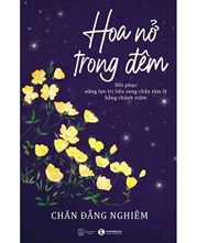 Hoa Nở Trong Đêm